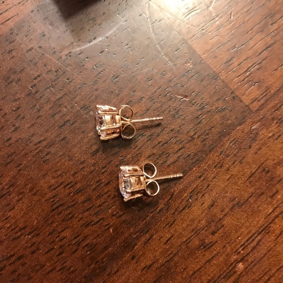 1 carat each CZ earrings. - Picture 2 of 2